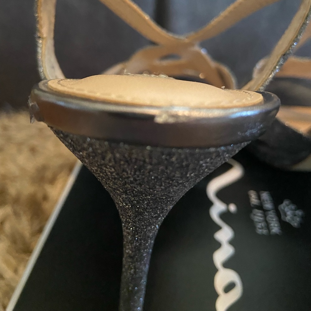Nina Raeni-YG Dress Pump in Pewter - Picture 9 of 10
